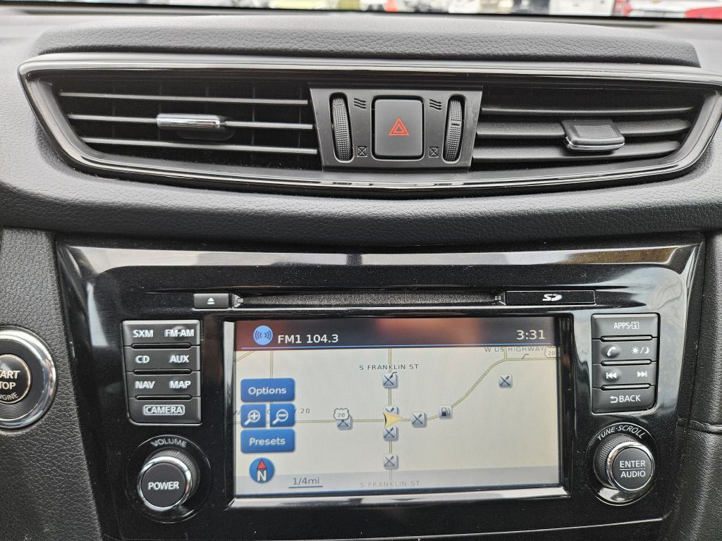 2017 Nissan Rogue Image 33