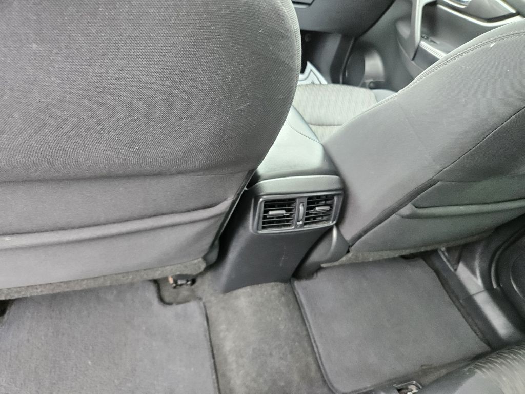 2017 Nissan Rogue Image 44