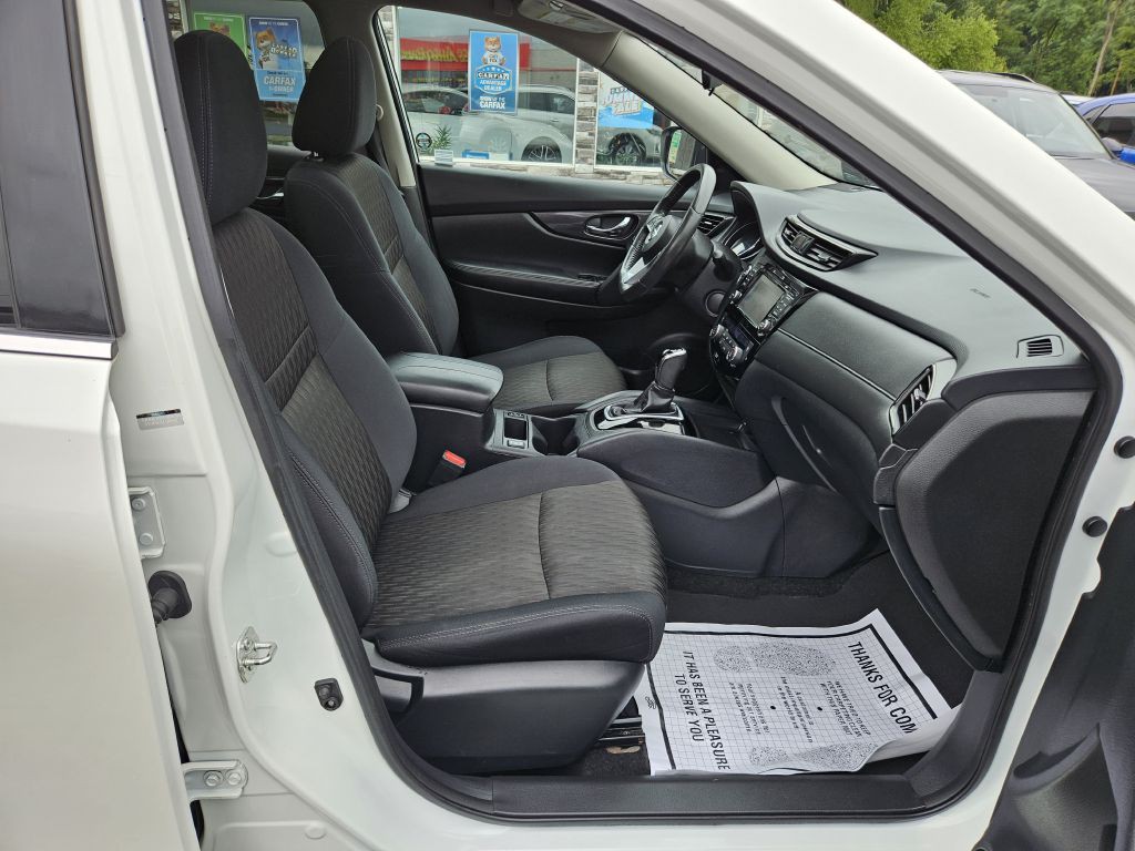 2017 Nissan Rogue Image 49