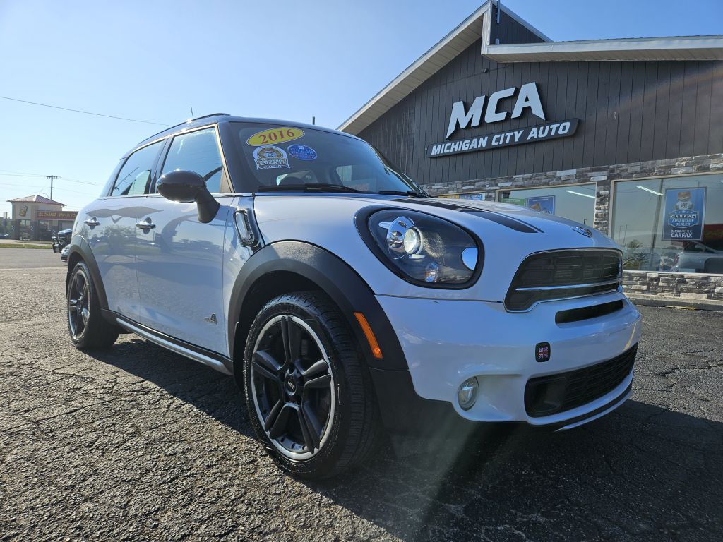 2016 MINI Cooper Image 1