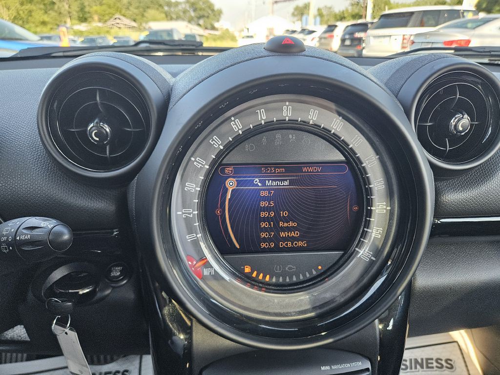 2016 MINI Cooper Image 34
