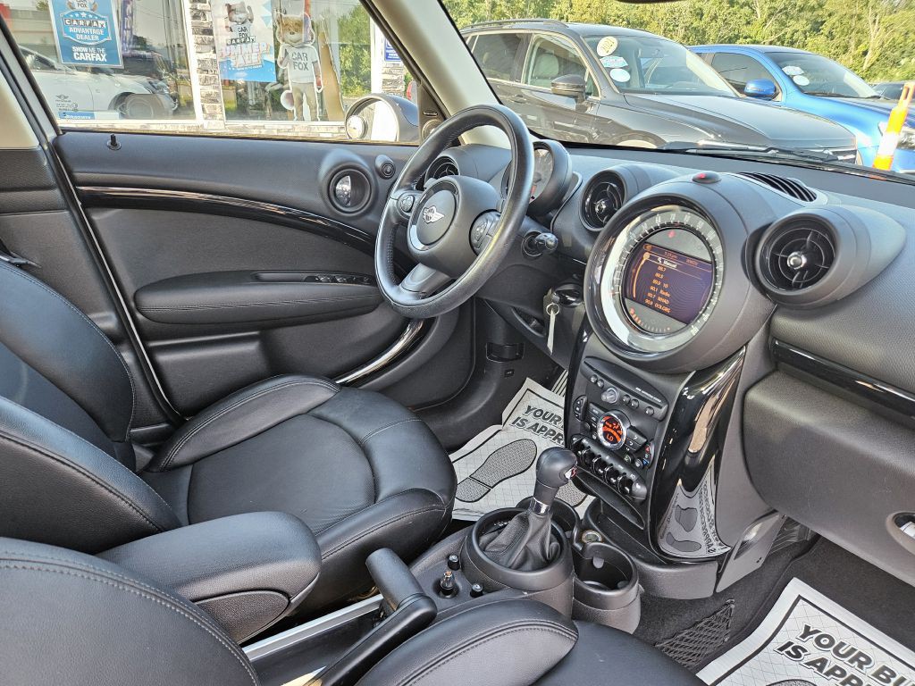 2016 MINI Cooper Image 49