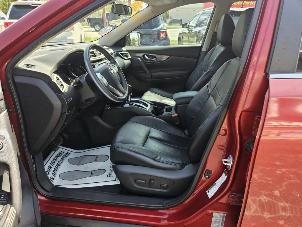 2015 Nissan Rogue Image 21