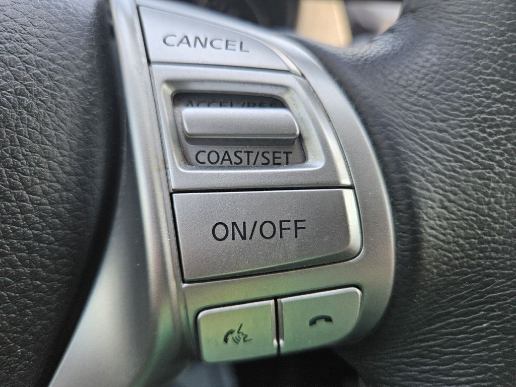 2015 Nissan Rogue Image 27