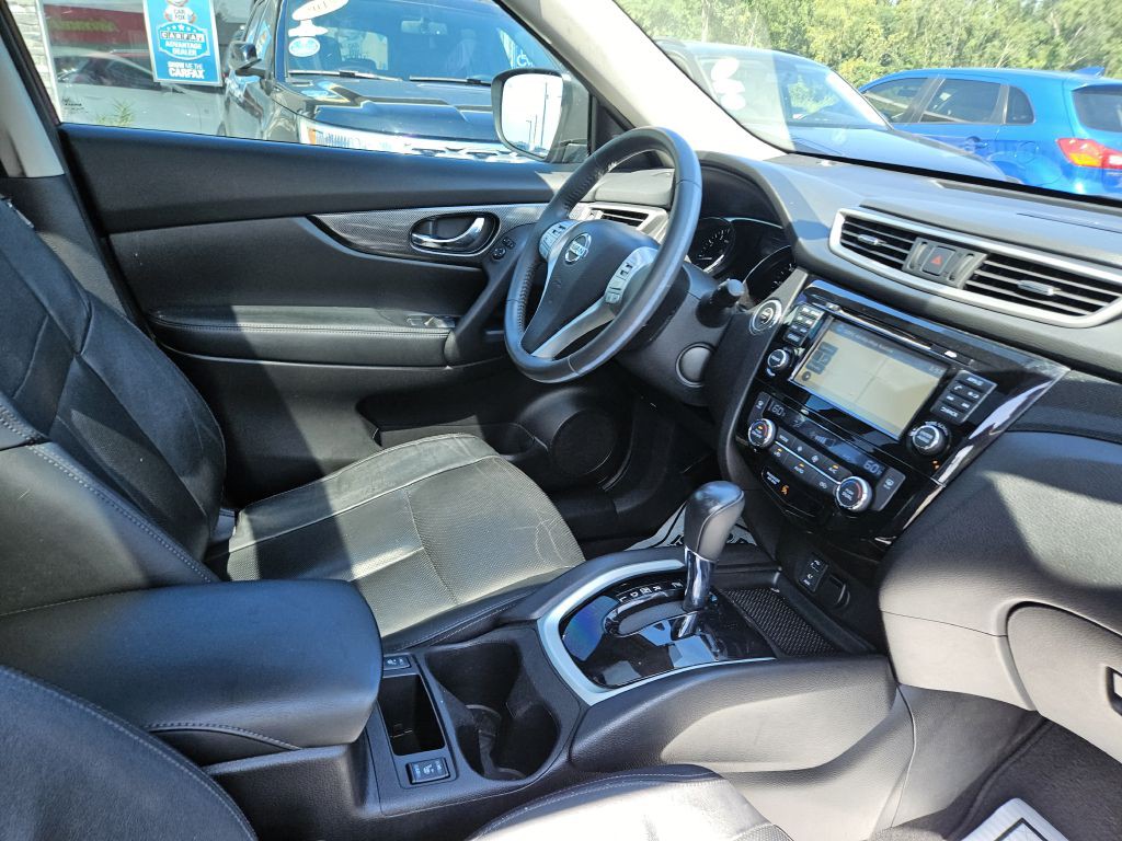 2015 Nissan Rogue Image 45