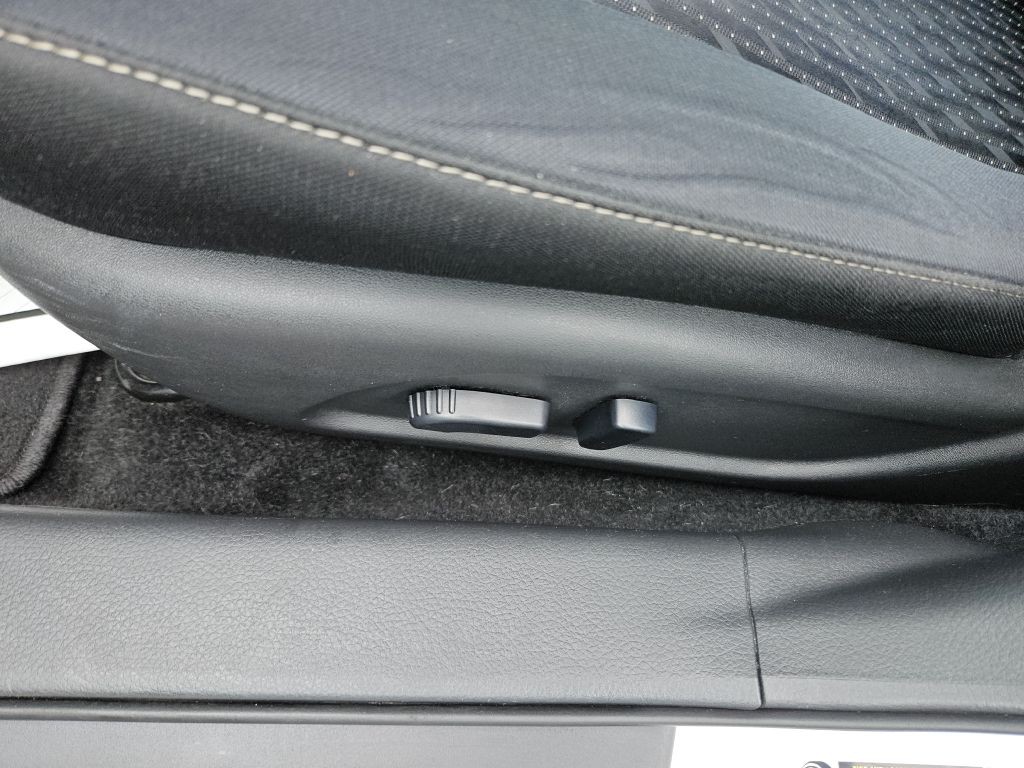 2016 Nissan Altima Image 21