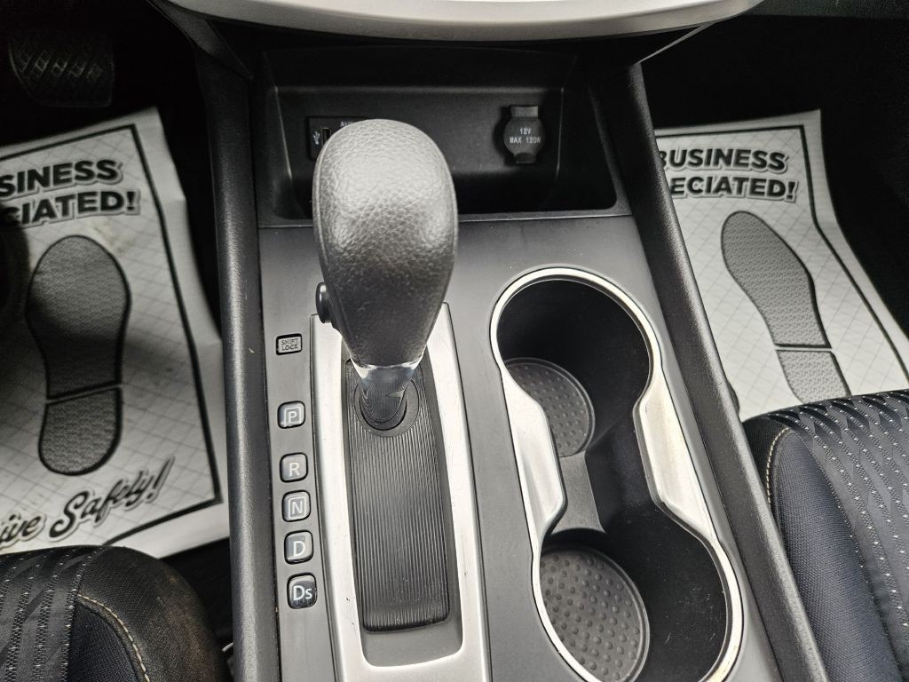 2016 Nissan Altima Image 30