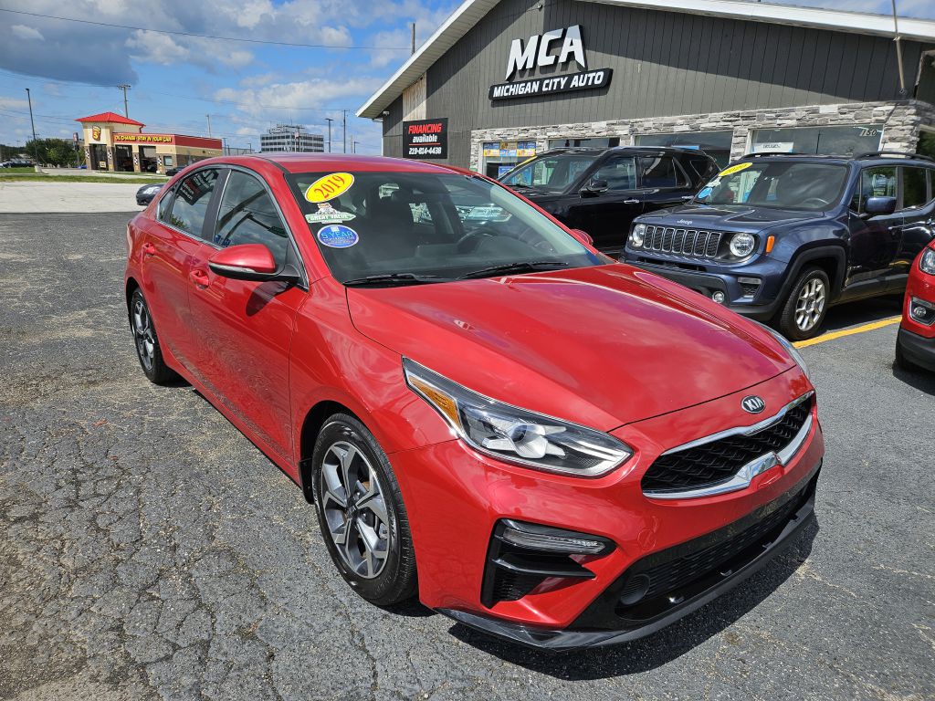 2019 Kia Forte Image 2