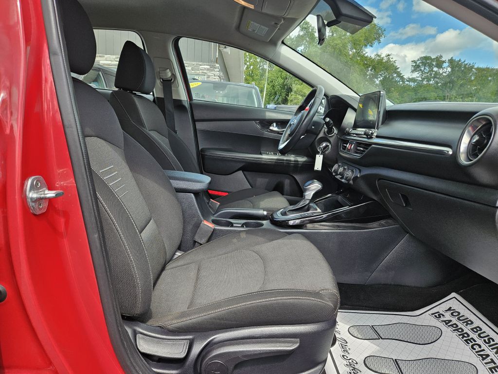 2019 Kia Forte Image 43