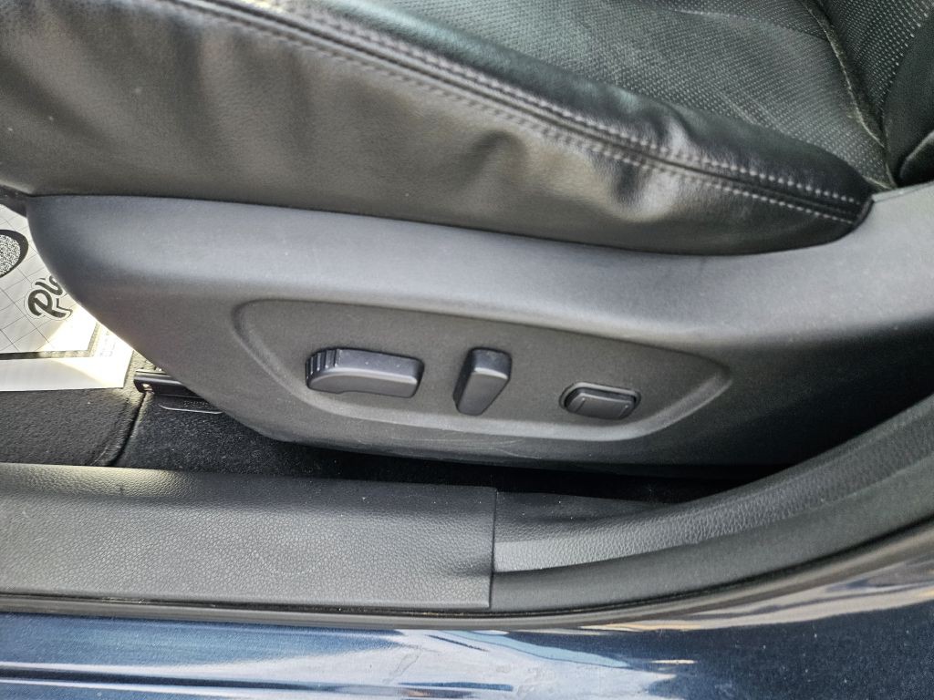 2016 Nissan Rogue Image 23