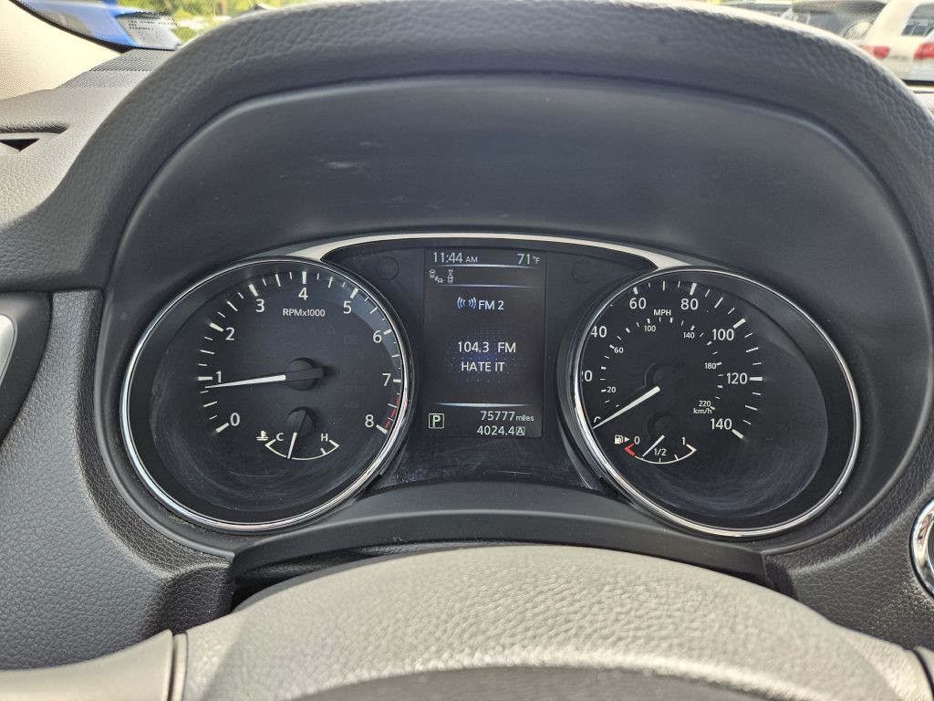 2016 Nissan Rogue Image 28