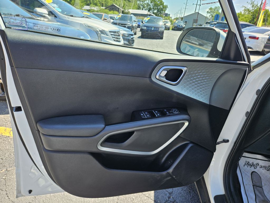 2020 Kia Soul Image 19