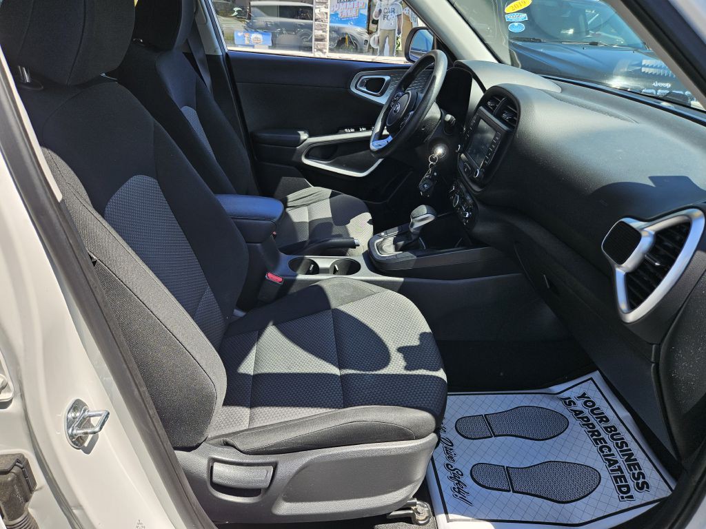 2020 Kia Soul Image 38
