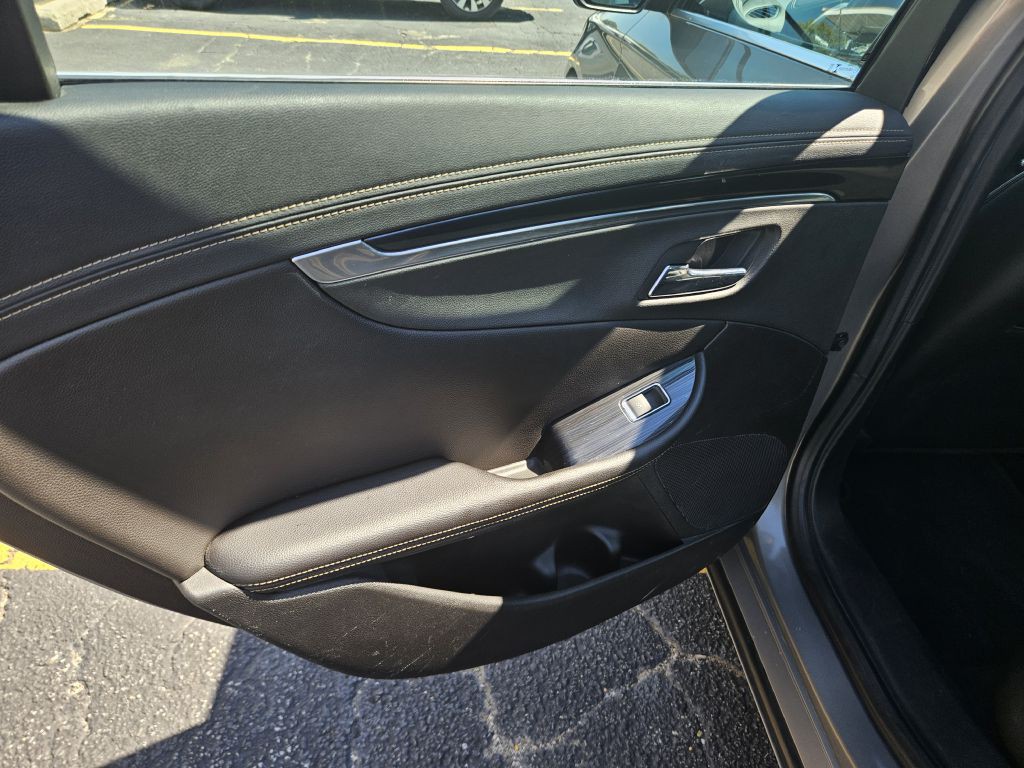 2019 Chevrolet Impala Image 38