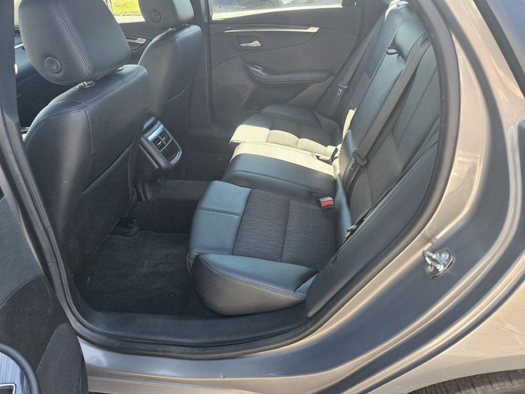 2019 Chevrolet Impala Image 39