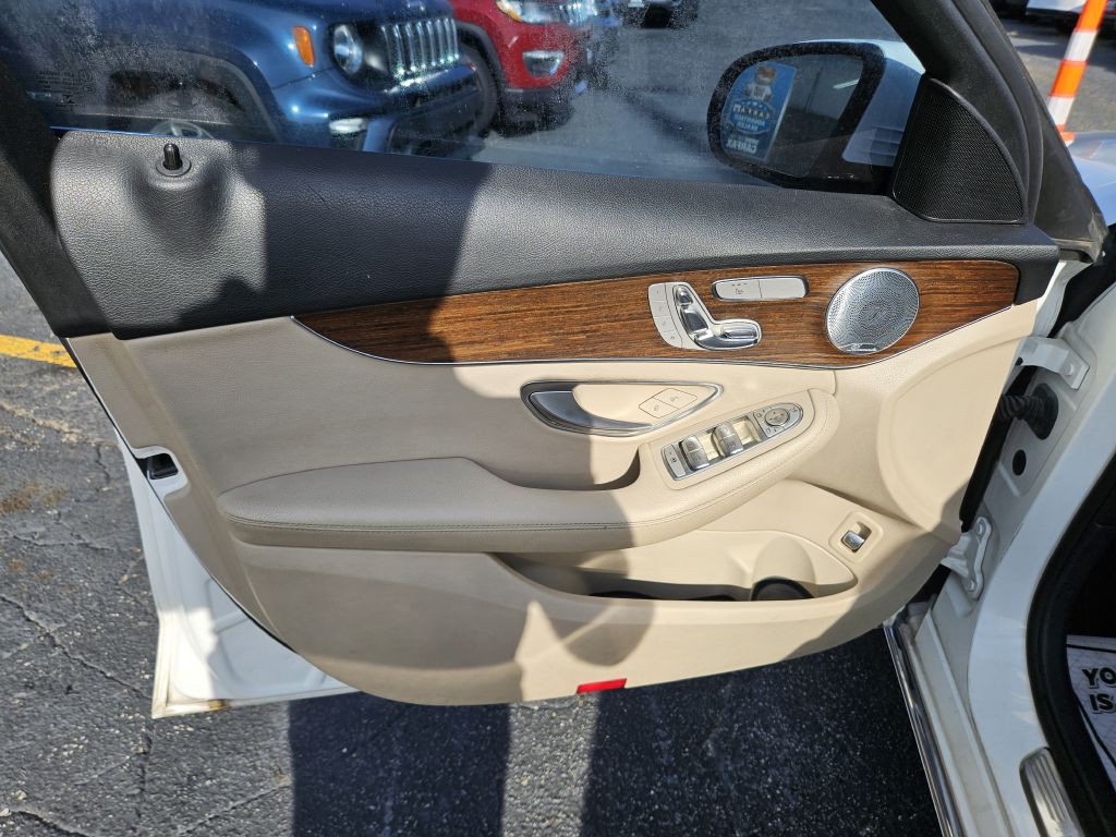 2021 Mercedes-Benz C-Class Image 21