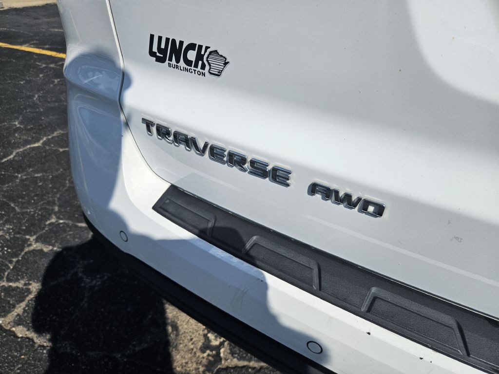 2017 Chevrolet Traverse Image 10