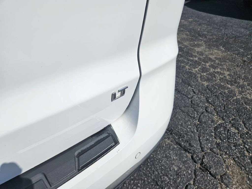 2017 Chevrolet Traverse Image 11