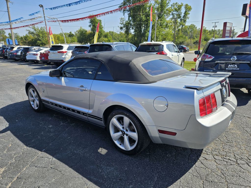 2009 Ford Mustang Image 10