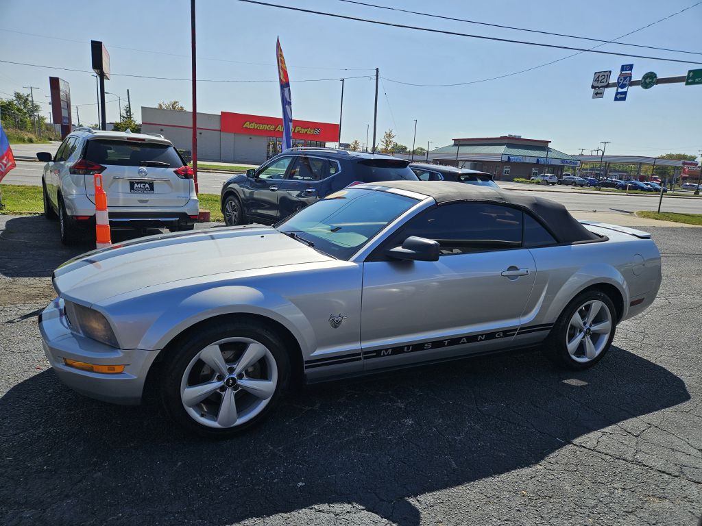 2009 Ford Mustang Image 11