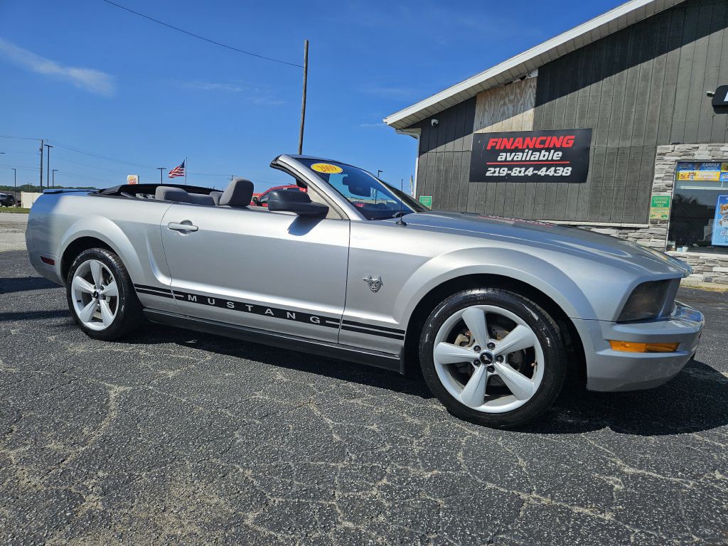 2009 Ford Mustang Image 32