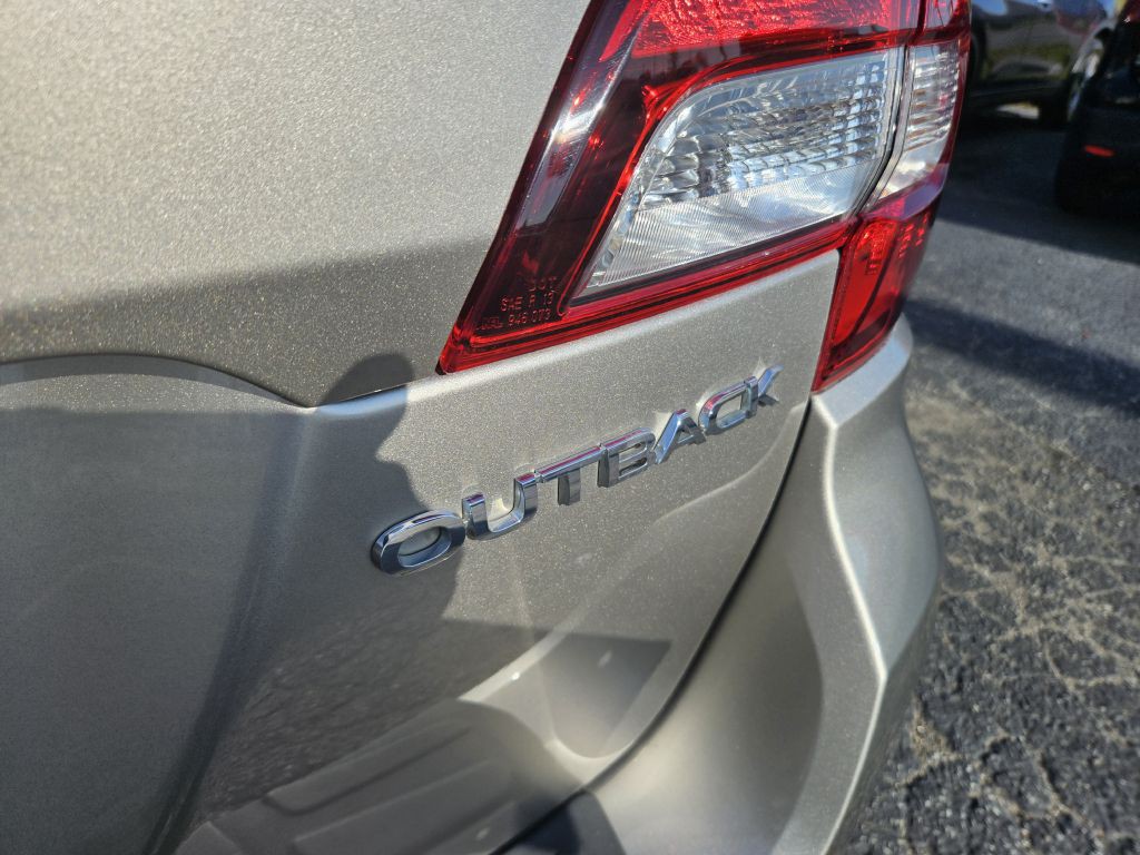 2016 Subaru Outback Image 10