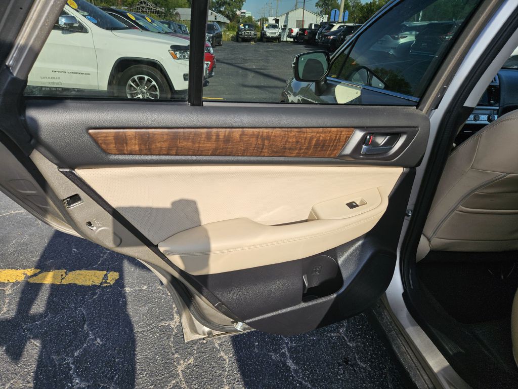 2016 Subaru Outback Image 41