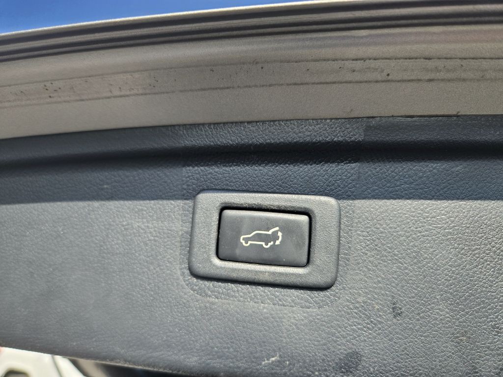 2016 Subaru Outback Image 46