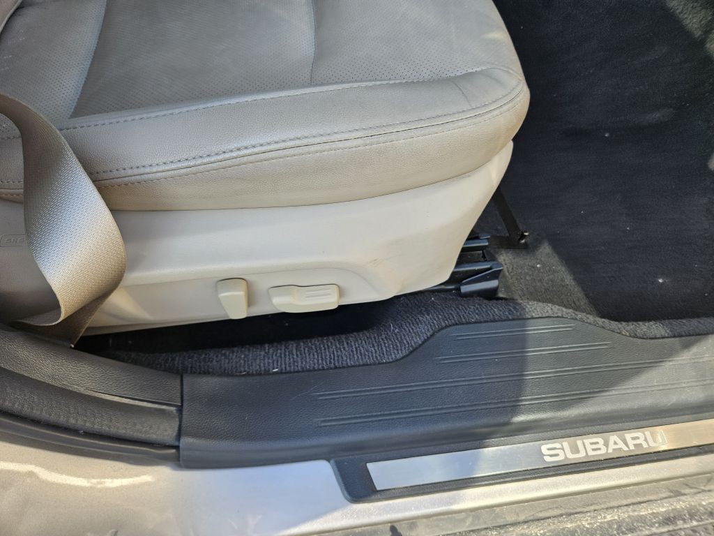 2016 Subaru Outback Image 48