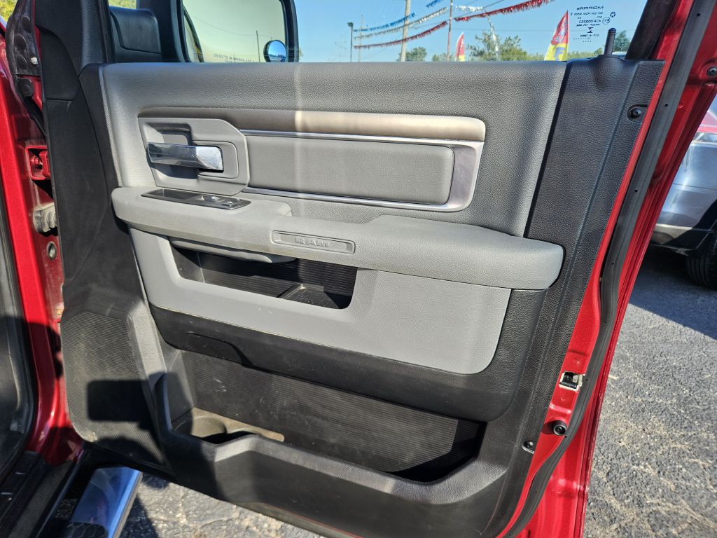 2014 RAM 1500 Image 43