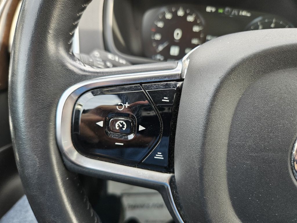 2016 Volvo XC90 Image 30