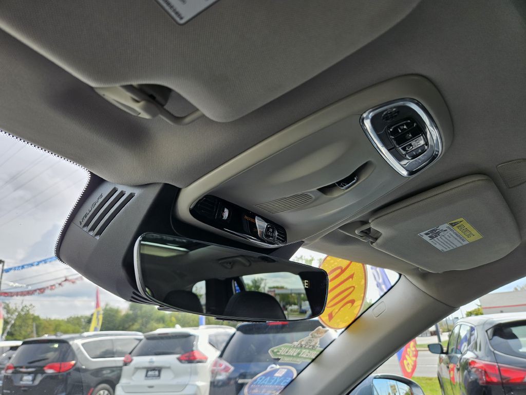 2016 Volvo XC90 Image 38