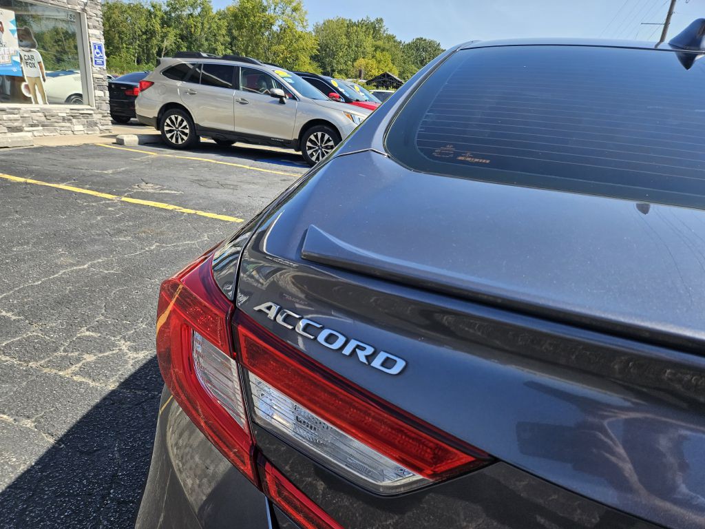 2019 Honda Accord Image 8