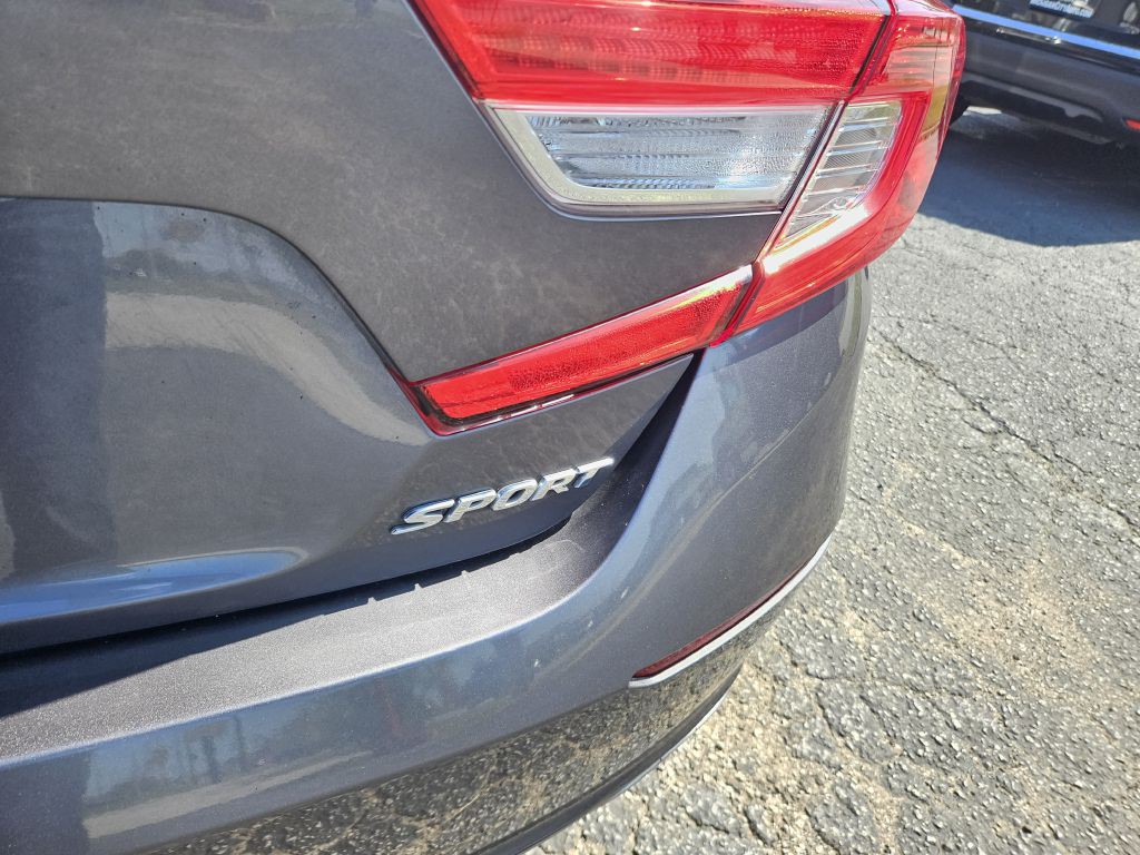 2019 Honda Accord Image 9