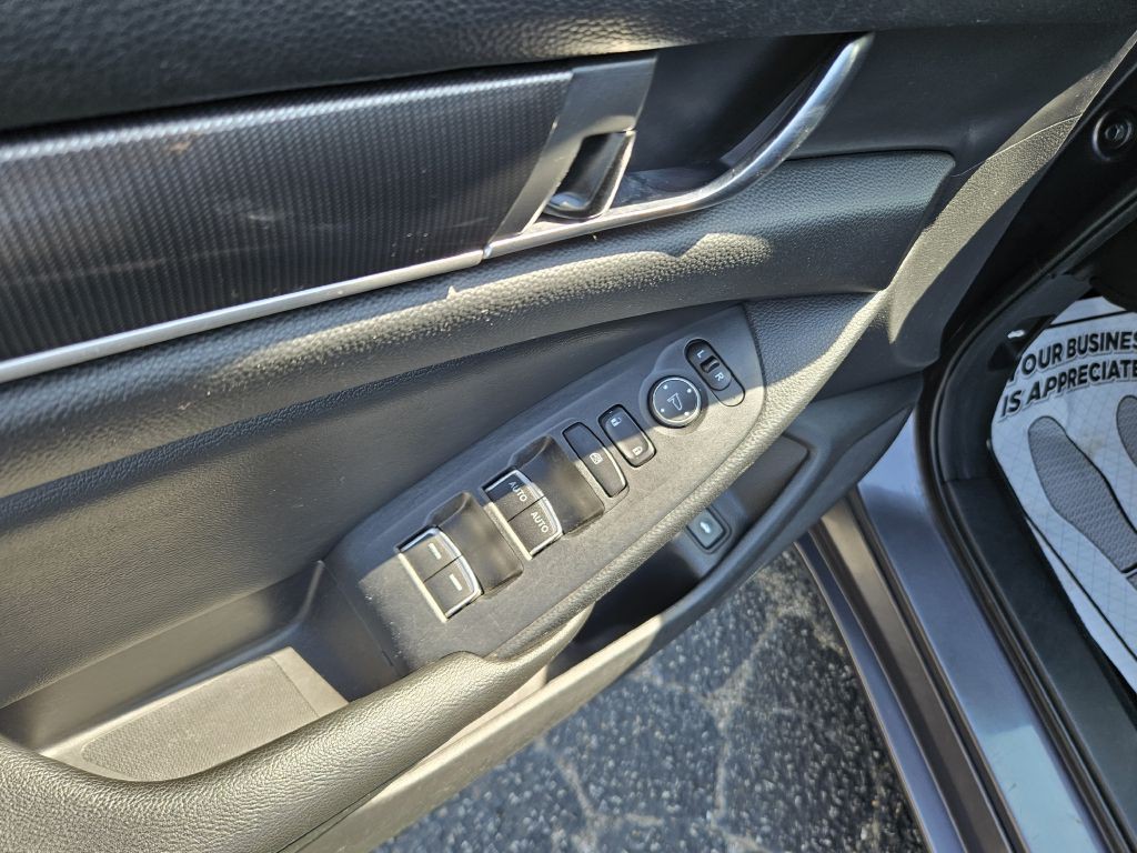 2019 Honda Accord Image 22