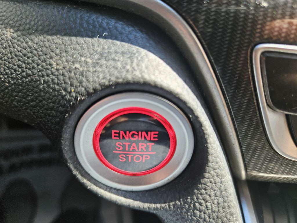 2019 Honda Accord Image 32