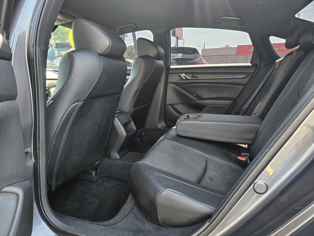 2019 Honda Accord Image 41