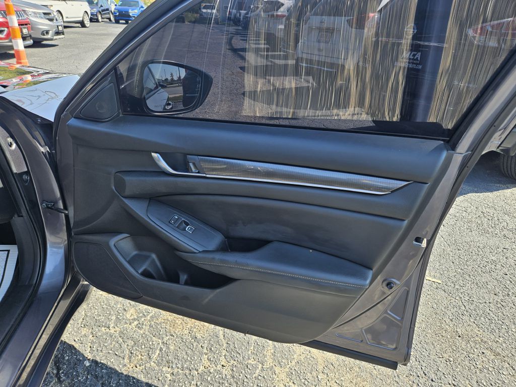 2019 Honda Accord Image 42