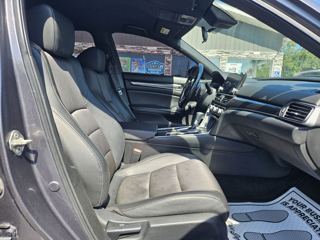 2019 Honda Accord Image 44