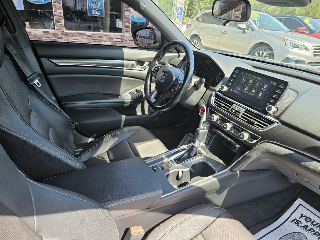 2019 Honda Accord Image 45