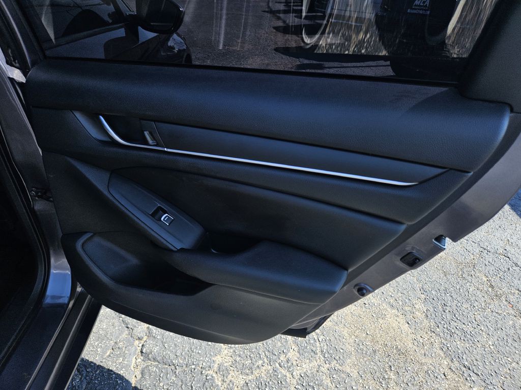 2019 Honda Accord Image 46