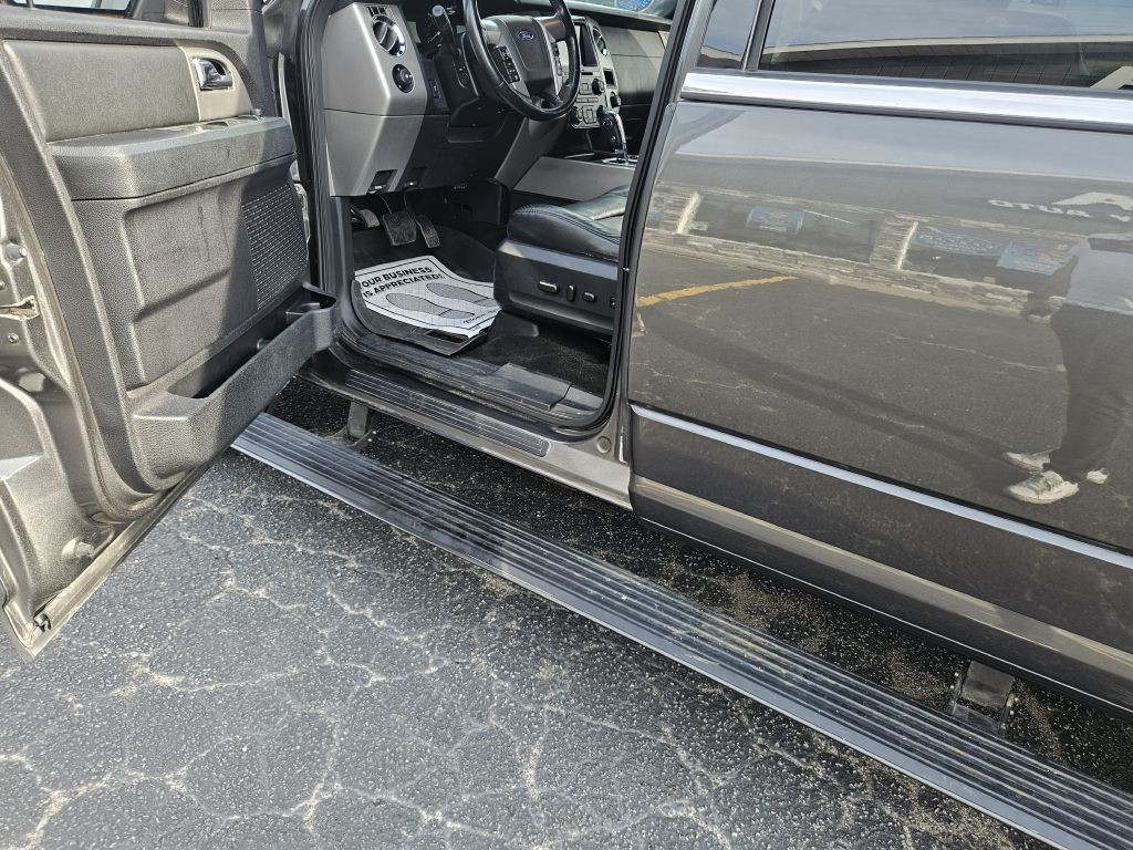 2017 Ford Expedition Image 23