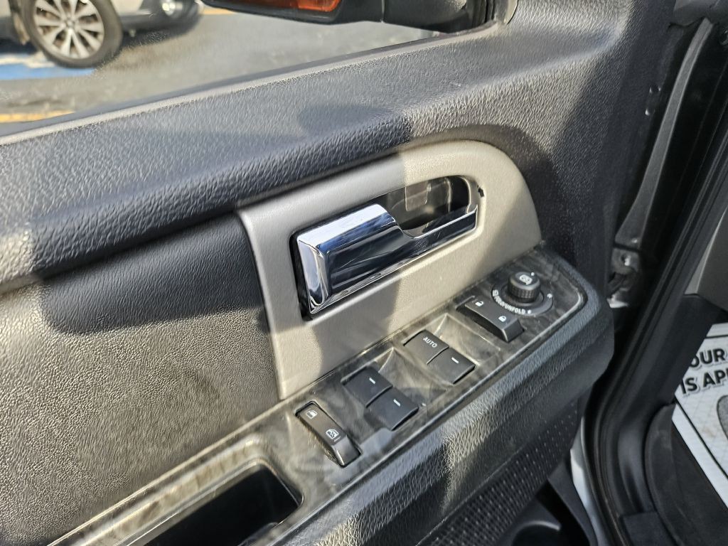 2017 Ford Expedition Image 25