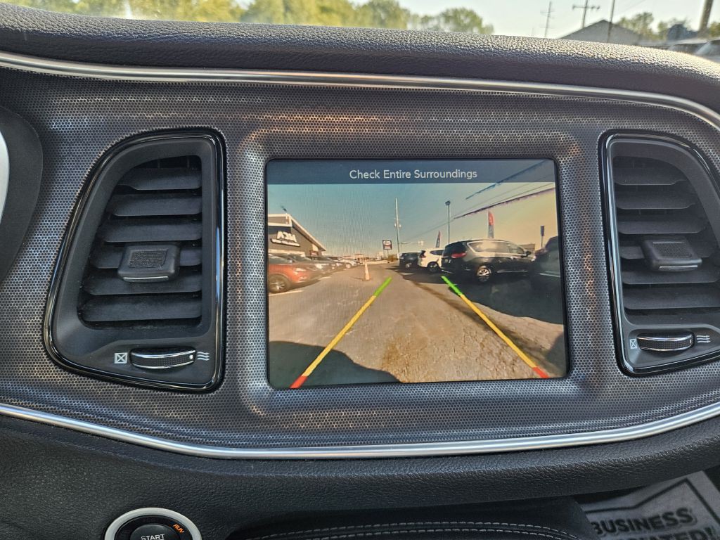 2015 Dodge Challenger Image 33