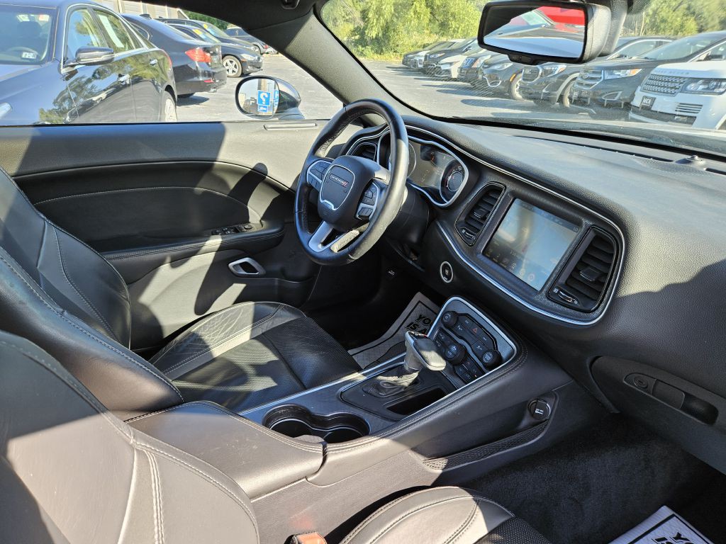 2015 Dodge Challenger Image 43