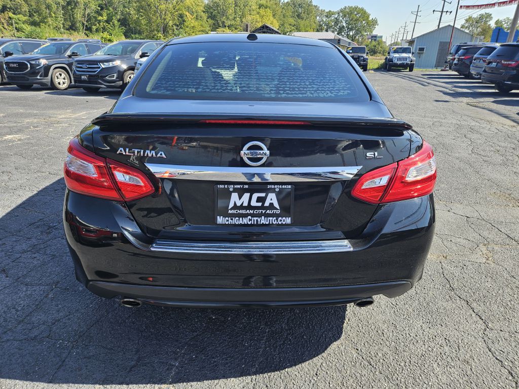 2016 Nissan Altima Image 8