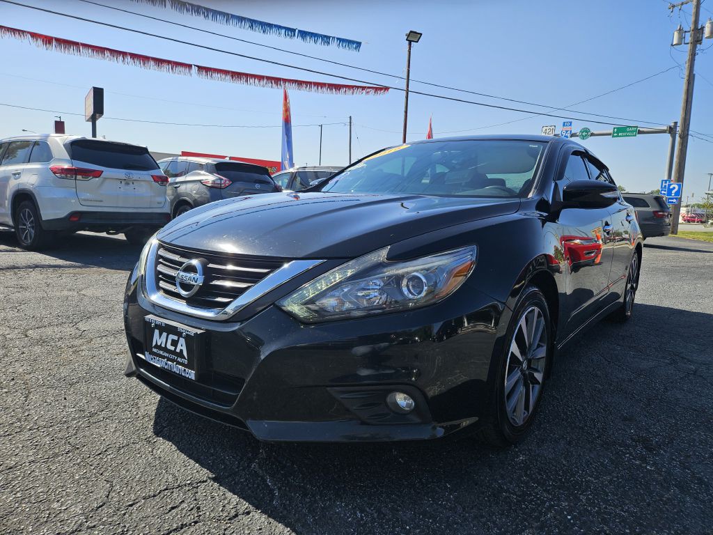 2016 Nissan Altima Image 16