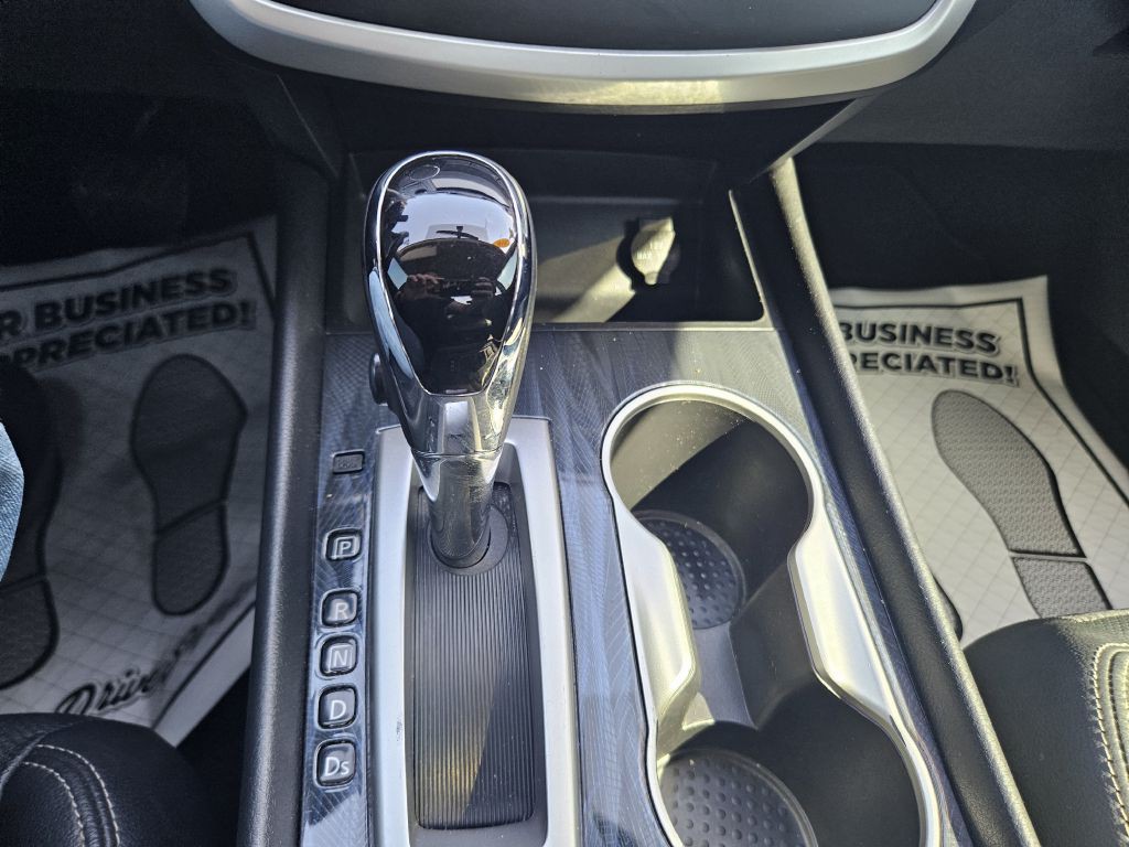 2016 Nissan Altima Image 35
