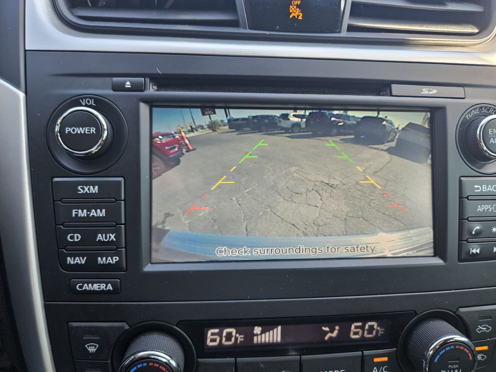 2016 Nissan Altima Image 36