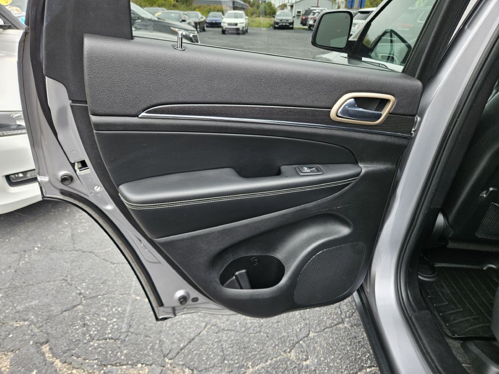 2015 Jeep Grand Cherokee Image 44